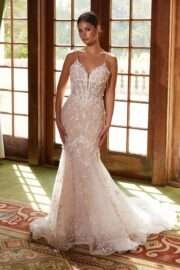 Floral Applique Sleeveless Trumpet Wedding Dress