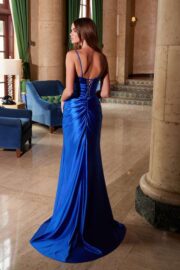 Sleeveless Satin Sweetheart Neckline Dress with Slit - Image 4