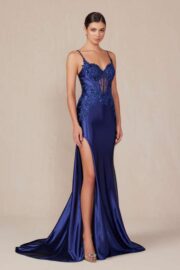 LUXURIOUS SHINY SATIN MATERIAL A SWEETHEART NECKLINE & SLIT - Image 14