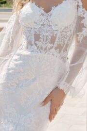 V-Neck Puff Sleeve Embroidered Trumpet Wedding Gown - Image 5