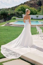 Sweetheart Neckline Embroidered Mermaid Wedding Dress - Image 6