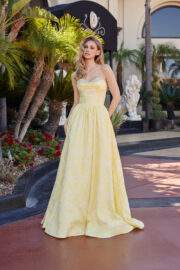 LONG BALL GOWN IN A JACQUARD MATERIAL WITH A SWEETHEART BUST - Image 10