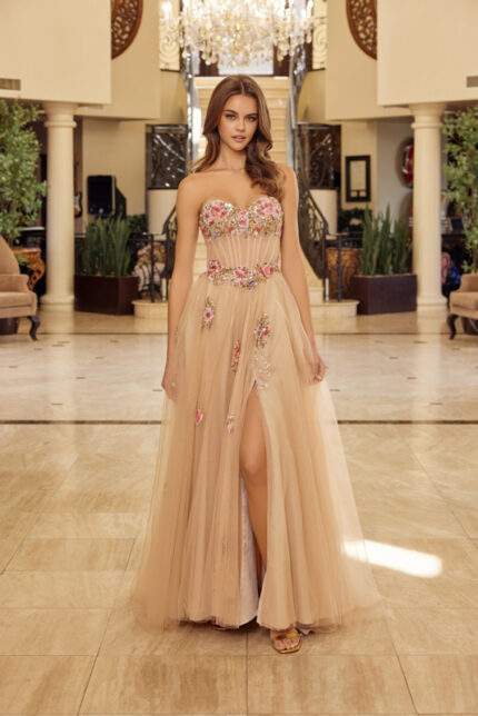 STRAPLESS TULLE BALL GOWN WITH FLORAL SEQUINED EMBROIDERY