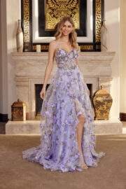 LONG ORGANZA BALL GOWN WITH FULL FLOWER APPLIQUE V BUSTLINE - Image 7