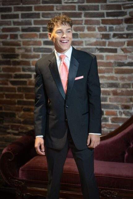 BLACK TROY TUXEDO