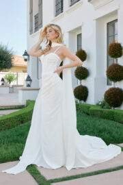 APPLIQUE FLORAL STRAPS CROSSOVER SWEETHEART NECKLINE LACE OVERLAY - Image 2