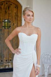 SWEETHEART STRAPLESS NECKLINE BONED BODICE RUCHED WAISTLINE - Image 2