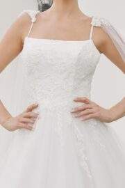 A LINE TULLE GOWN STRAIGHT NECKLINE FLOATING TULLE SLEEVES - Image 4
