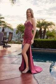 STRAPLESS FITTED SHIMMER JERSEY THIGH HIGH SLIT BONED BODICE - Image 12