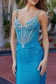 FIT AND FLARE CRAFTED WITH LUXURIOUS GLITTER STRETCH SATIN - Image 3