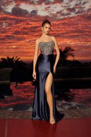 STRAPLESS SCOOP BUSTLINE ADORNED WITH SILVER BEADWORK BODICE - Image 2