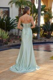 STRAPLESS SWEETHEART NECKLINE FULL BEAD BUSTLINE - Image 4
