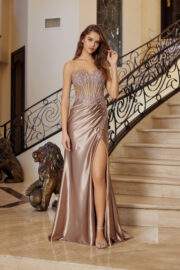 STRAPLESS SWEETHEART NECKLINE FULL BEAD BUSTLINE - Image 7